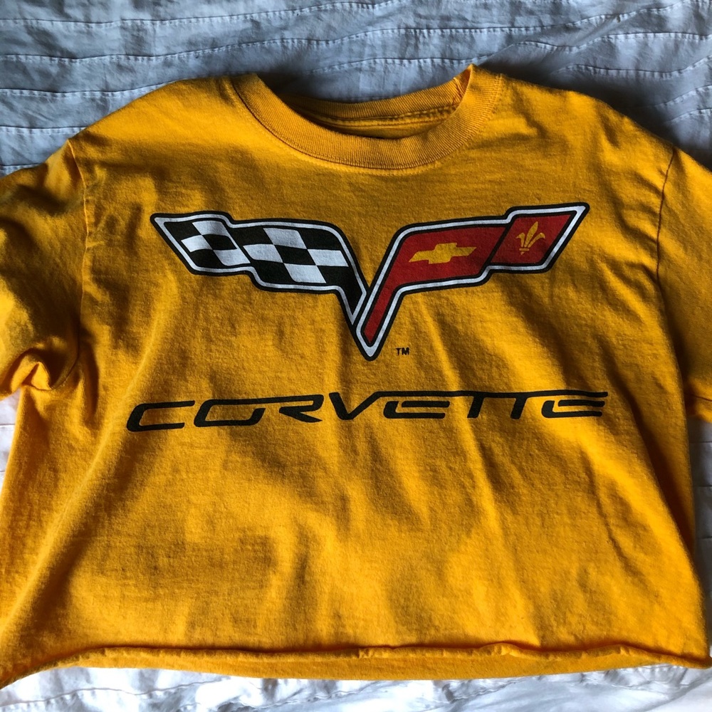 Cropped long sleeve graphic tee